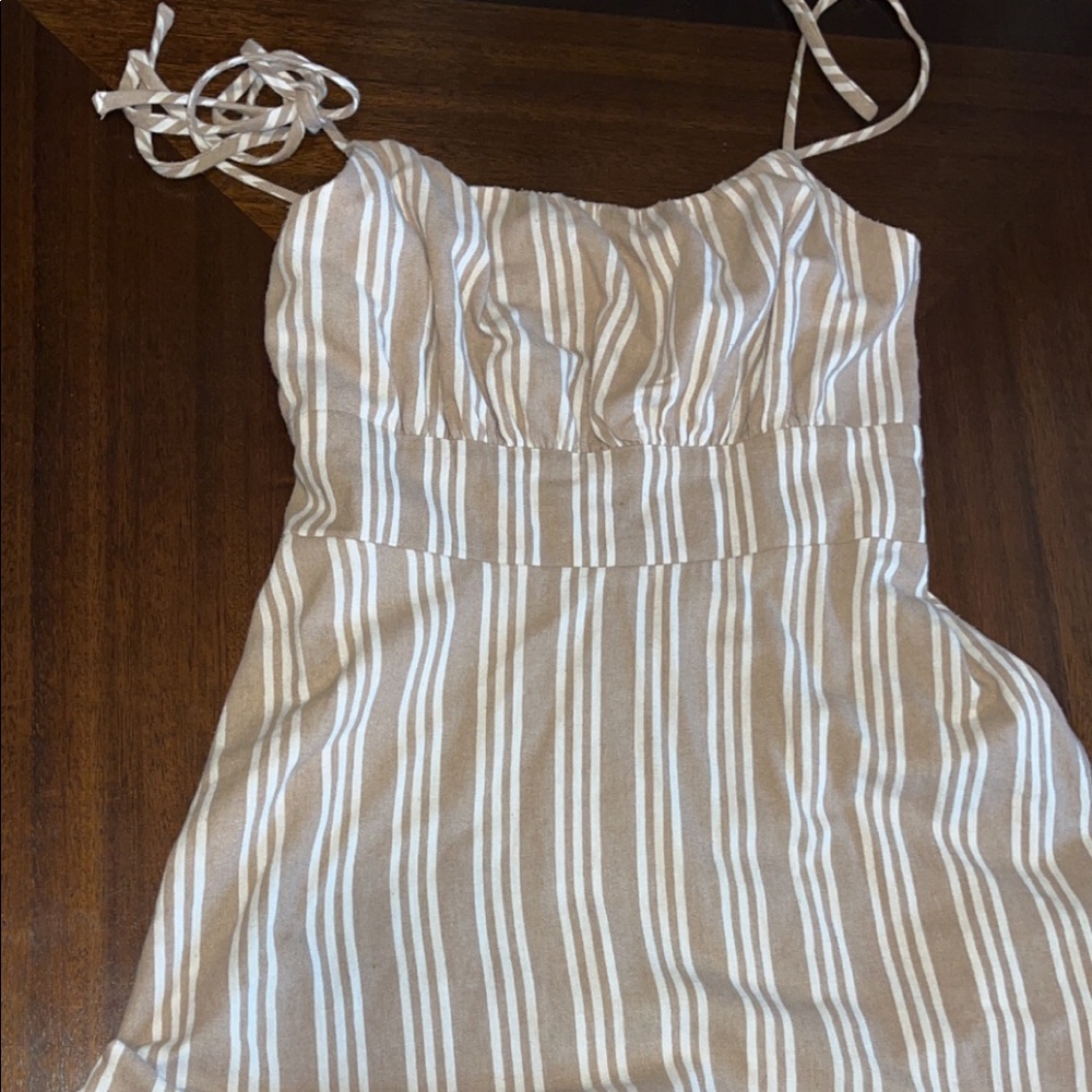 spaghetti strap summer dress size large but fits more like a medium - Picture 1 of 2
